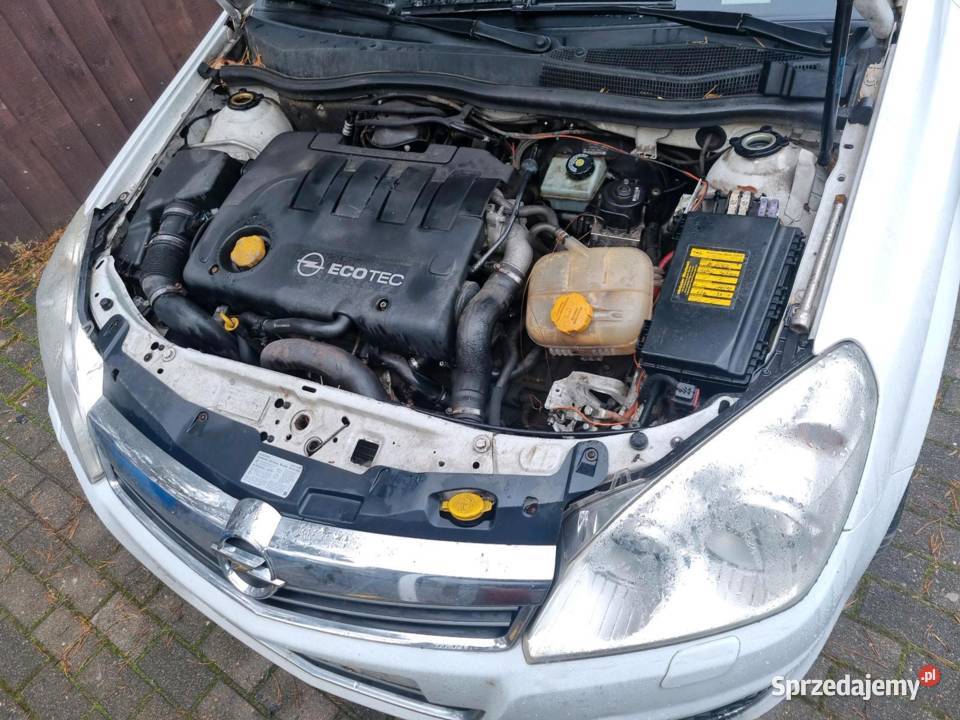 Opel astra H Kombi 2006 r Części z19dt Maska Krosno Odrzańskie