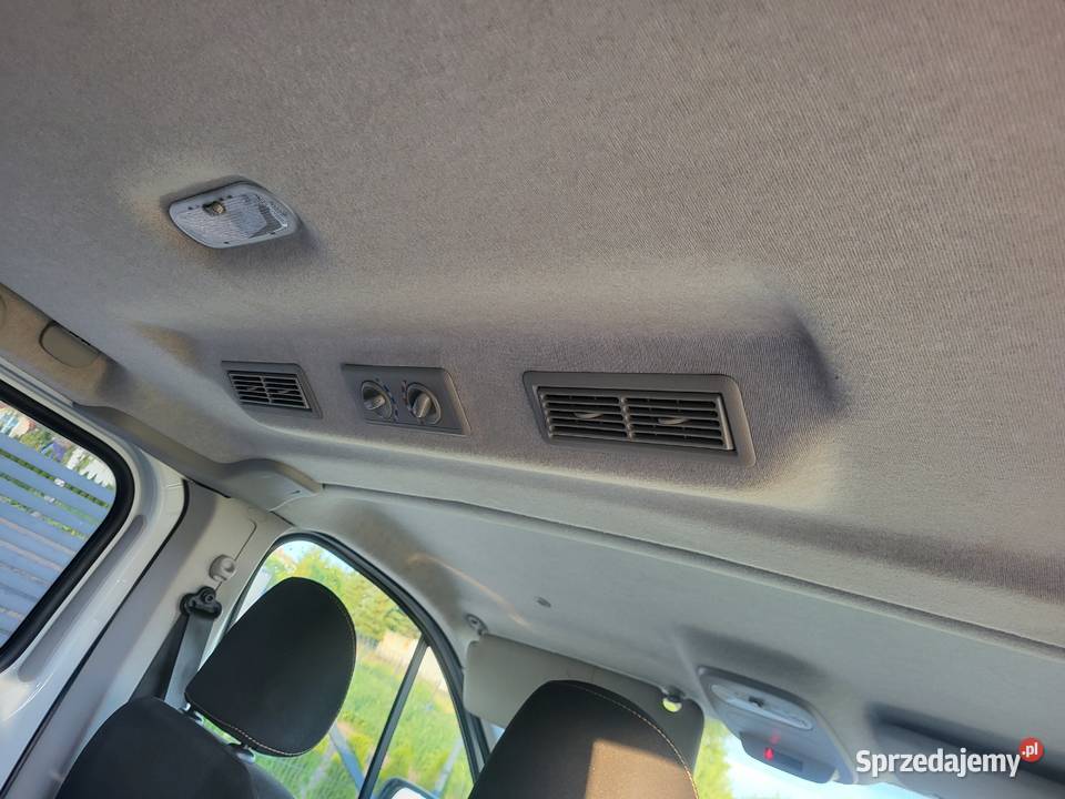 Renault trafic 9 osobowy 2017