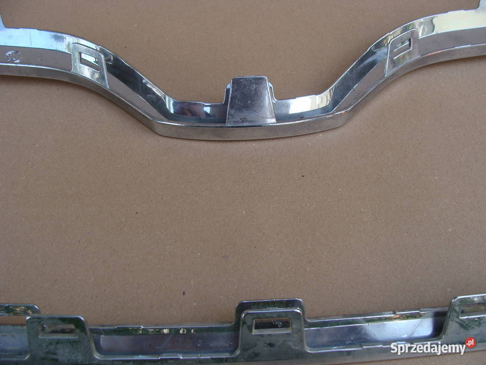 CHROM RAMKA ATRAPY GRILL SKODA YETI 5L0853761 osobowe Goleniów