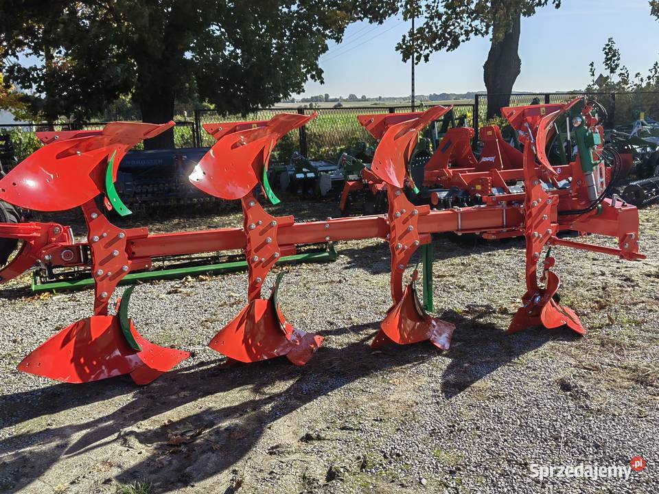 Pług obracalny AGROMASZ 4 Żółkiewka-Osada sprzedam