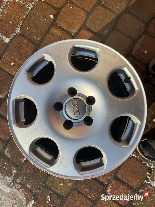 Felga 4 sztuki 16 z dekielkami Oryginał AUDI kujawsko-pomorskie Świecie sprzedam