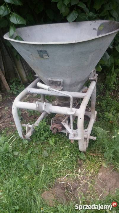 Rozsiewacz wahadłowy Gucio Wielka Wieś