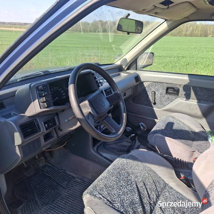 Opel frontera Łąki