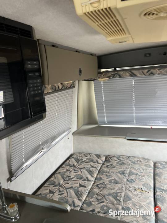 VOLKSWAGEN CAMPER KAMPER WINNEBAGO RIALTA Rok produkcji 1997 Warszawa