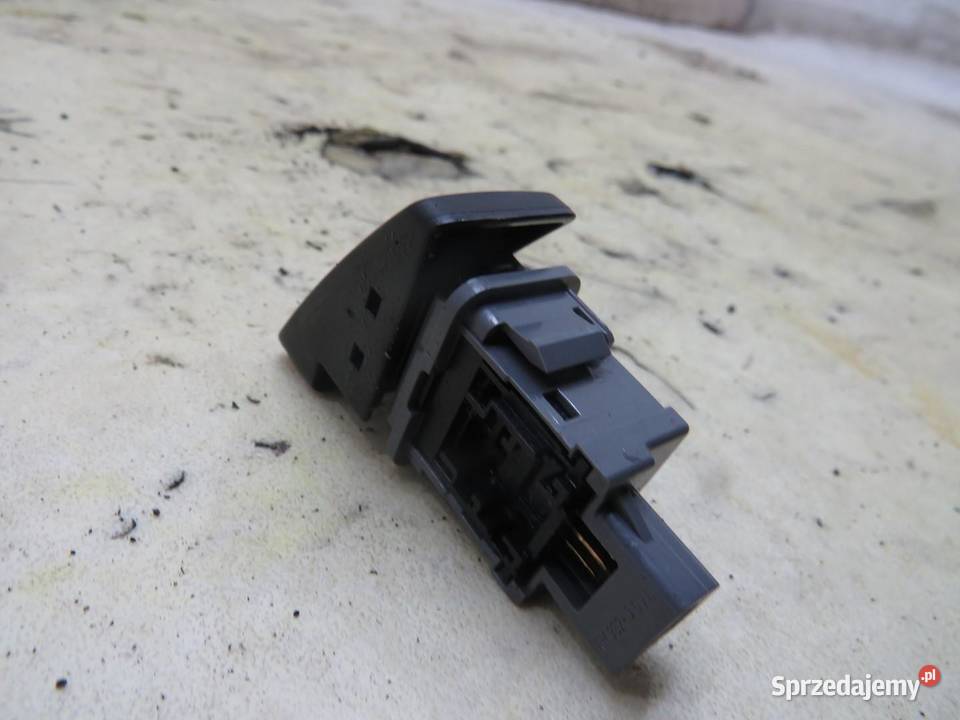 PRZYCISK ŚWIATEŁ AWARYJNYCH AVENSIS T27 T29