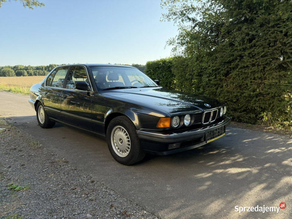 BMW 730 30i 188 90 Bez korozji Zadbany E32 serwisowany w ASO