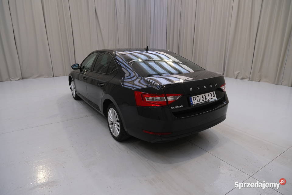 SKODA SUPERB 2022 149800 ccm 150 Warszawa