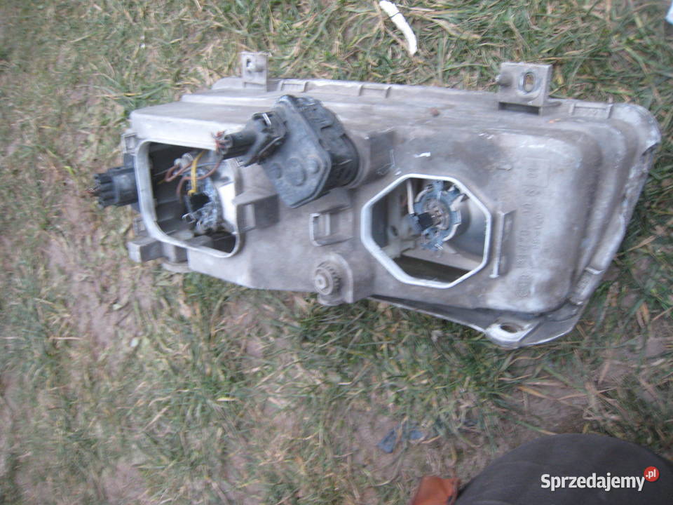 Lampa przednia prawa lewa Volkswagen Passat b4 Lampy przednie Kraków