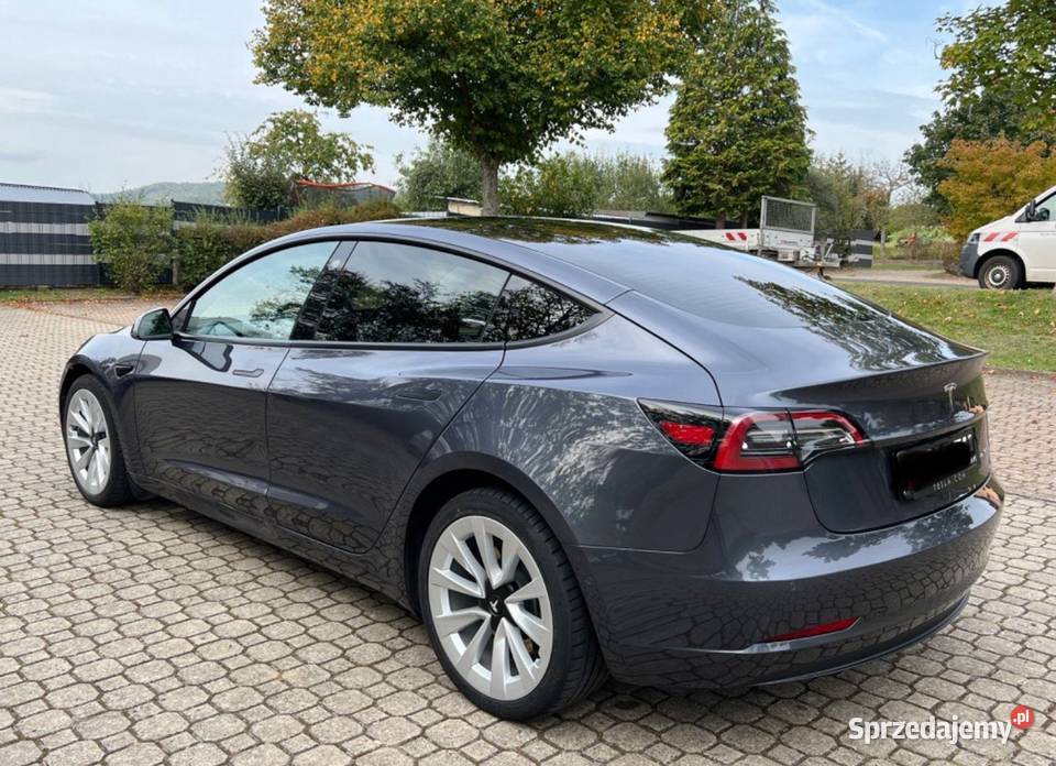 2022Tesla Model 3 Long Range R19 44 automatyczna Wrocław