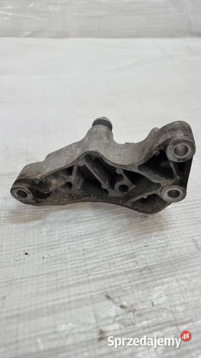 ŁAPA WSPORNIK SKRZYNI BIEGÓW OPEL ASTRA J 14 16V