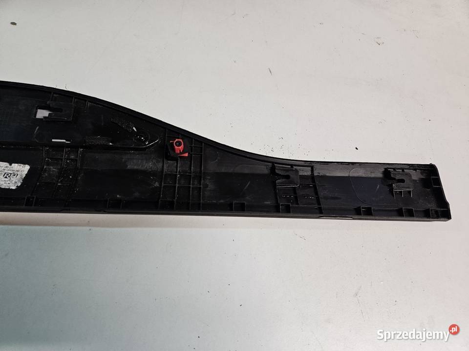 HYUNDAI KONA I EV LISTWA DRZWI PRAWY TYŁ PRAWA osobowe