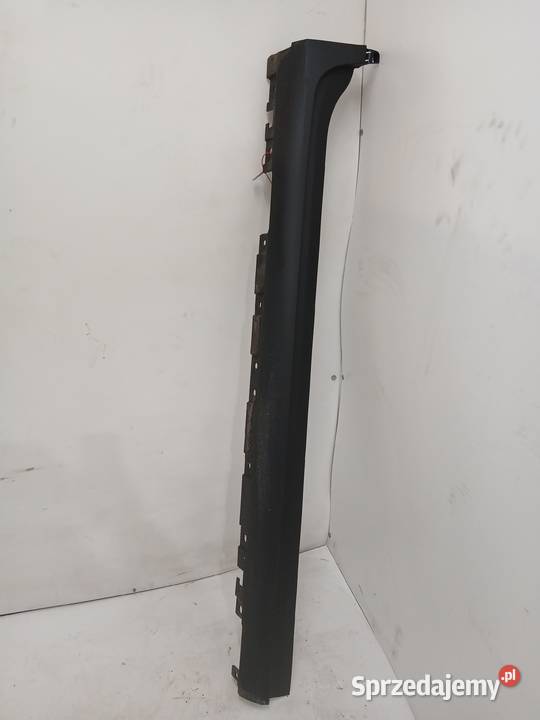 BMW X3 F25 LISTWA PROGOWA PRAWA Strzyżewice