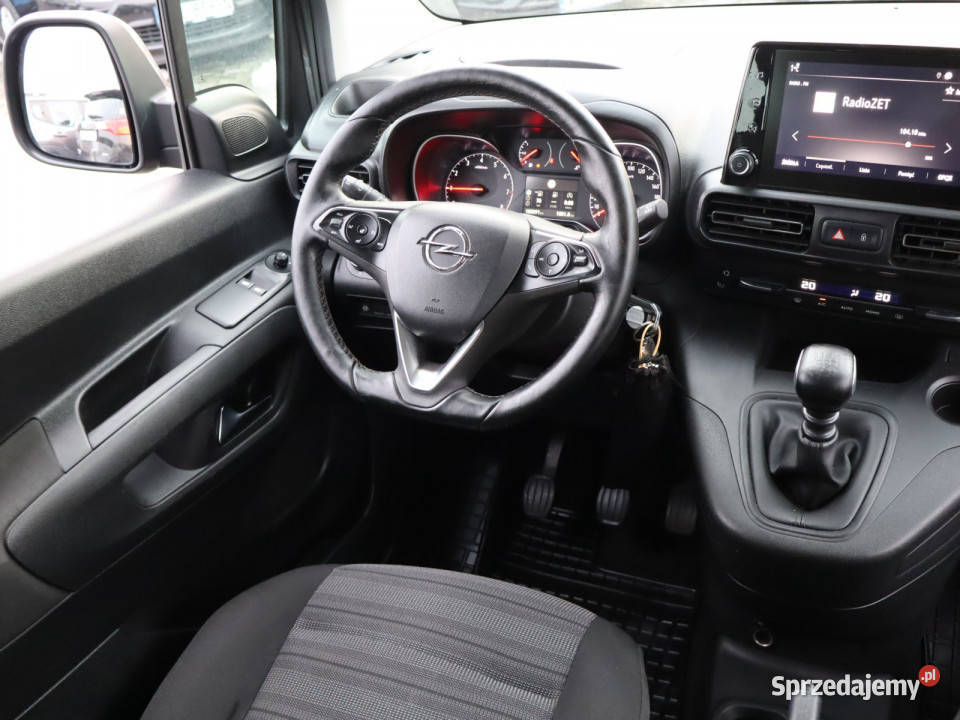 Opel Combo 15 CDTI relingi dachowe