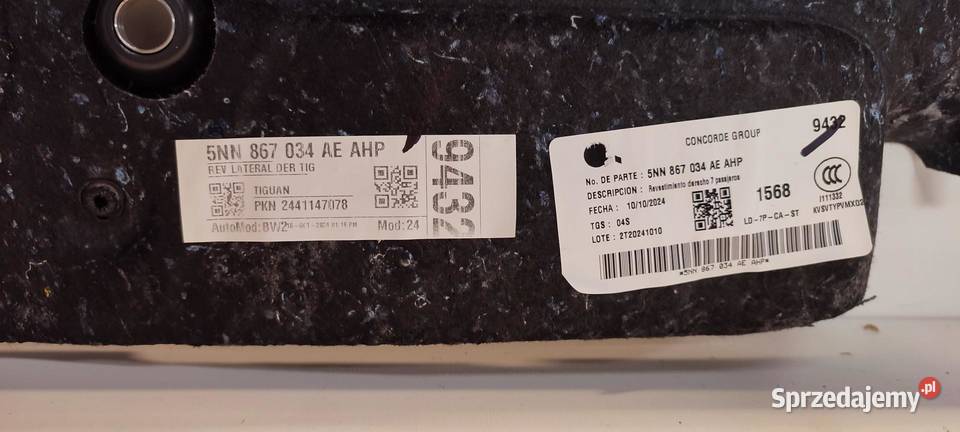 VW TIGUAN II ALLSPACE BOCZEK BAGAŻNIKA PRAWY Tapicerki samochodowe dolnośląskie