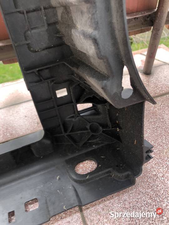 VW Touran lift 1015 1T0 pas przedni wzmocnienie