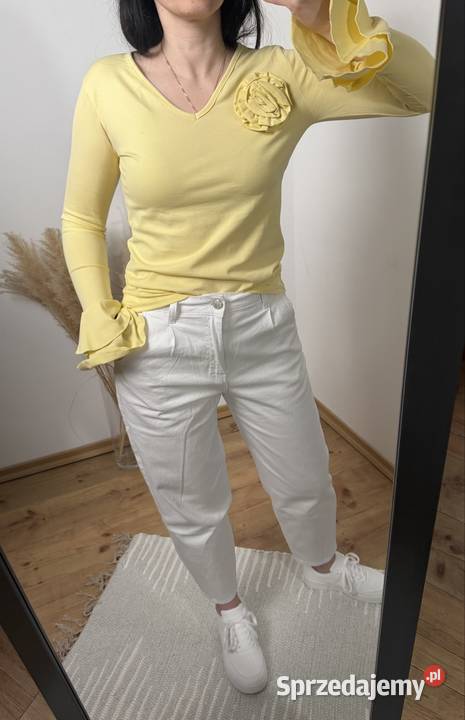 Cytrynowa żółta bluzka z długim rękawem i Ostrzeszów