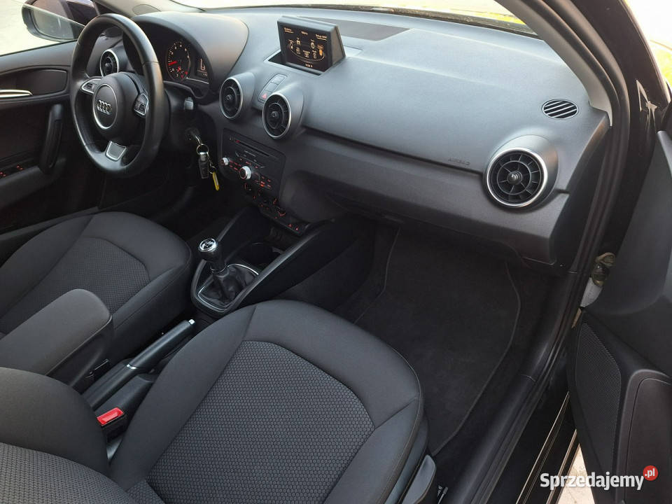 Audi A1 Sportback 14TFSi STAN podgrzew fotele 8X