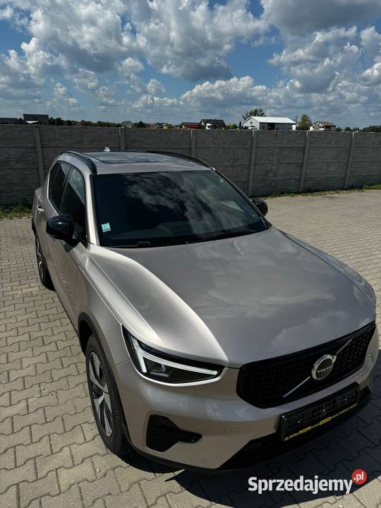 Volvo XC40 RDesingn T4 Recharge DCT7 hybryda 211 Dobroszyce sprzedam