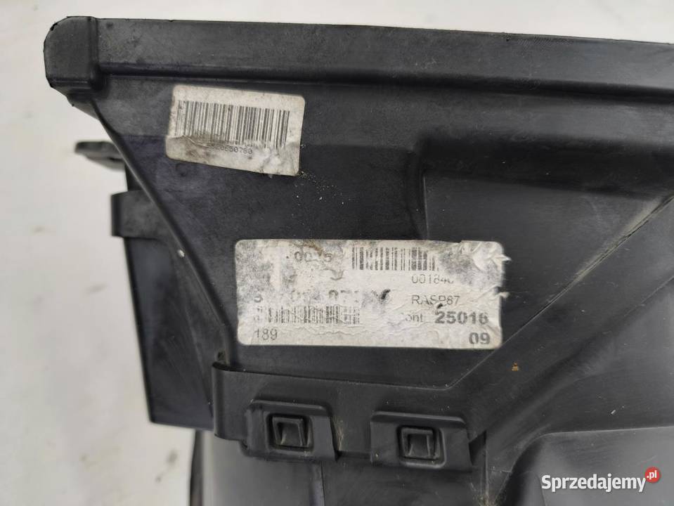 WLOT KIEROWNICA POWIETRZA PEUGEOT 5008 II 3008 wielkopolskie