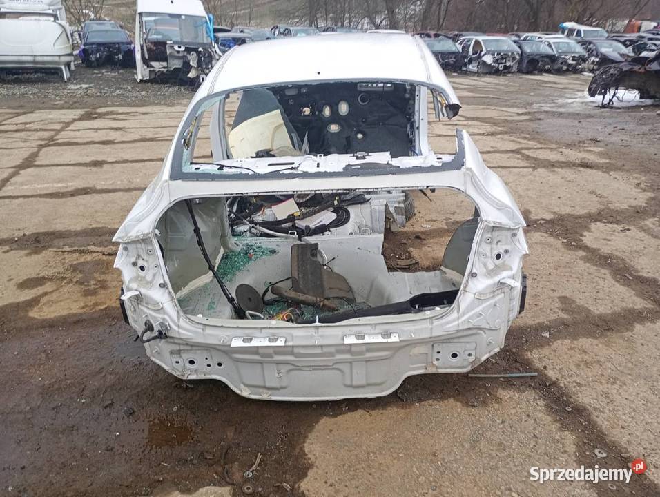 KAROSERIA ĆWIARTKA BŁOTNIK TYŁ LEWY PRÓG DACH