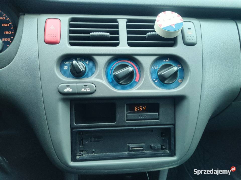Honda HR V 2001 5 drzwi automat 4x4 benzyna 16 MP3 sprzedam