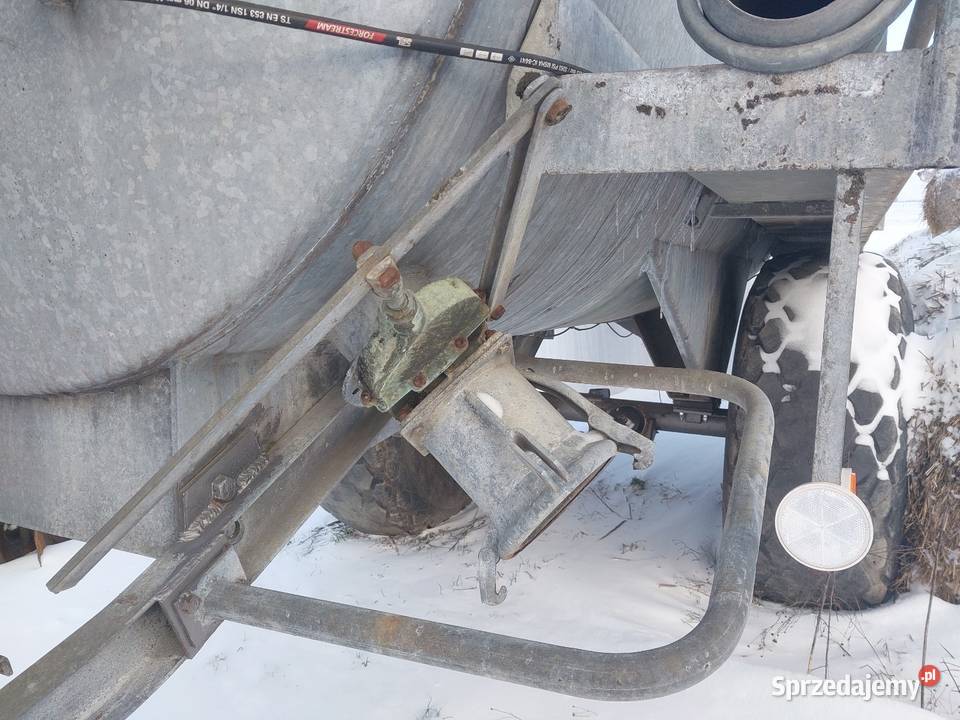 Beczkowóz ocynkowany 8000lbeczka asenizacyjna nieuszkodzony Kamocinek