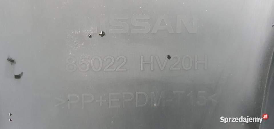 NISSAN QASHQAI II 2 J11 ZDERZAK TYŁ TYLNY Trzciel