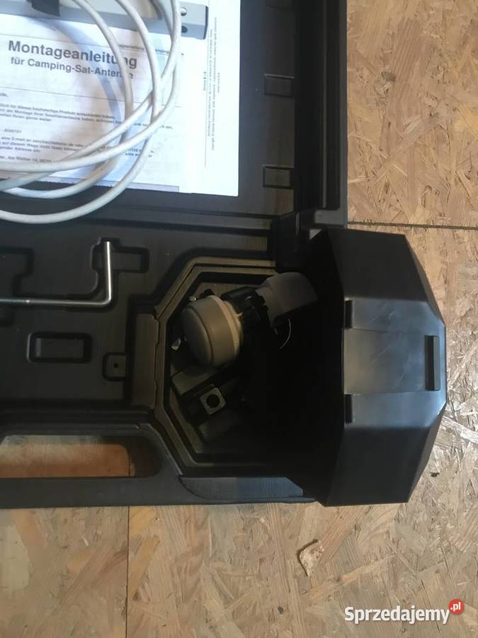 Antena satelitarna Konin