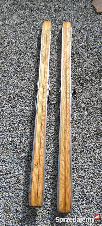 Stare drewniane narty Mesta PionierS