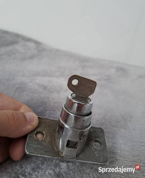 Fiat125p kombi zamek tylnej klapy bagażnika