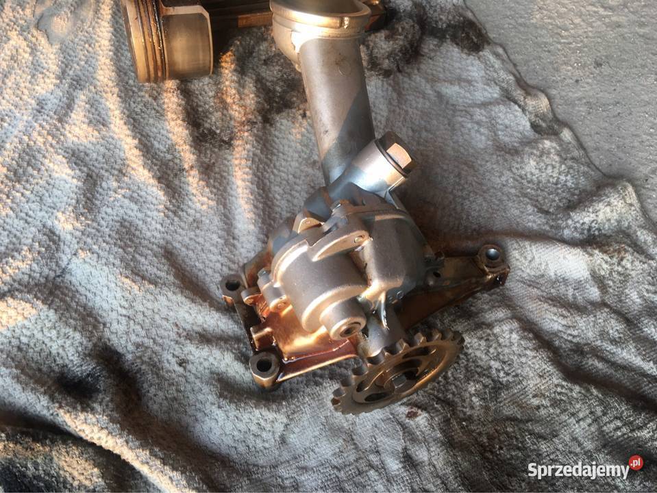 Tłoki i pompa olejowa do Mercedesa C280 W202 Raczki