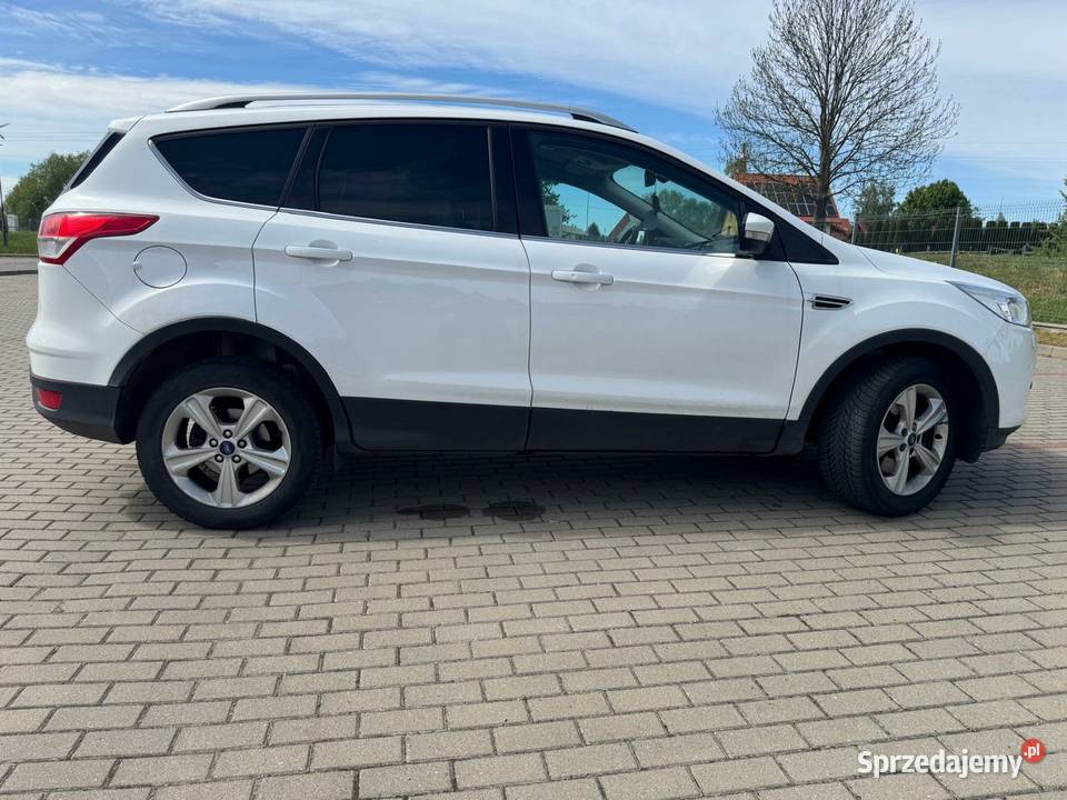 FORD KUGA Oferuję SUVa z 2015 roku sprowadzonego 200000km