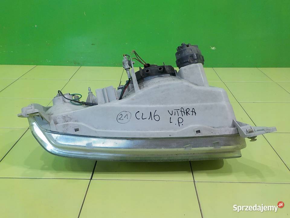 SUZUKI GRAND VITARA I 20 B 05r 5D lampa lewa Suków