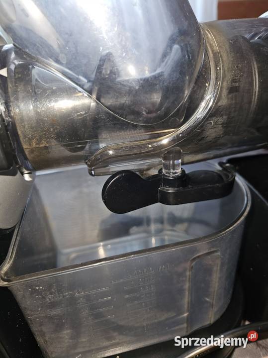 Sokowirówka wolnoobrotowa Wisznia Mała