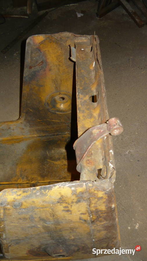 Maska ciągnika C 330 Ursus C330 Ursusa C330 Sokółka sprzedam