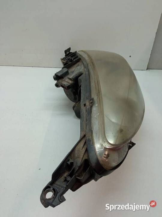 LAMPA PRZÓD PRAWA EU Peugeot 207 I 20062012