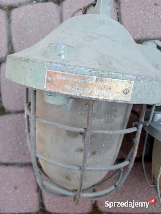 Stare lampy przemysłowe PRL Ogrodzieniec sprzedam