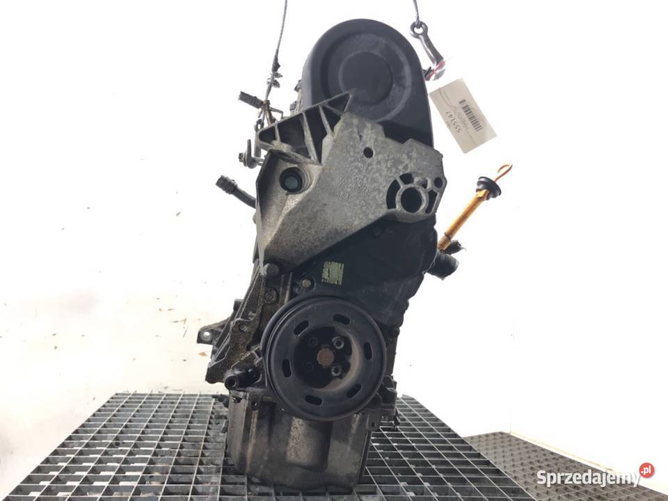 SILNIK AUDI 16 102 BGU 0313 A3 8P