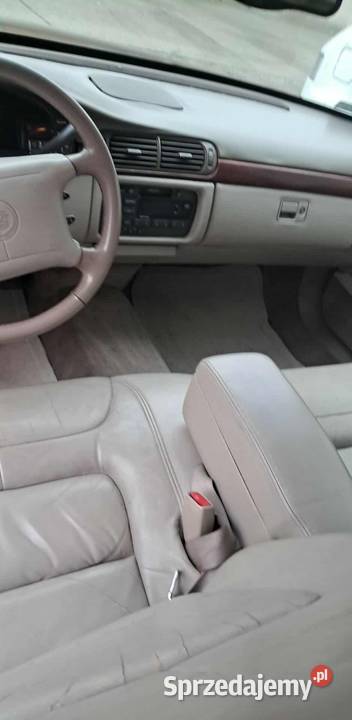 Cadillac Deville V8 zarejestrowany sprawny wielkopolskie Poznań