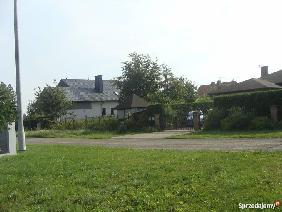 Sprzedam działkę budowlaną 722m2 Karczew