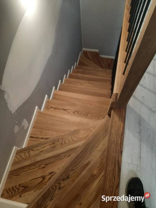 Schody drewniane promocja cenowa wewnętrzne Podłogi i schody Kartuzy