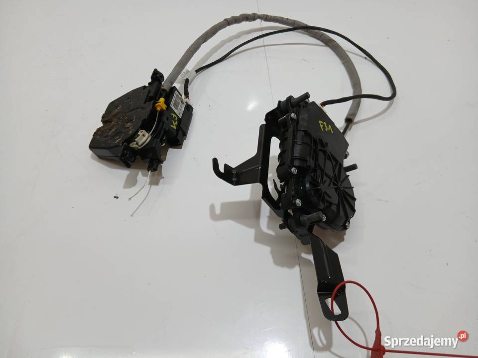 DOCIĄG ZAMEK KLAPY BAGAŻNIKA BMW F31 OE 7269516 Strzyżewice