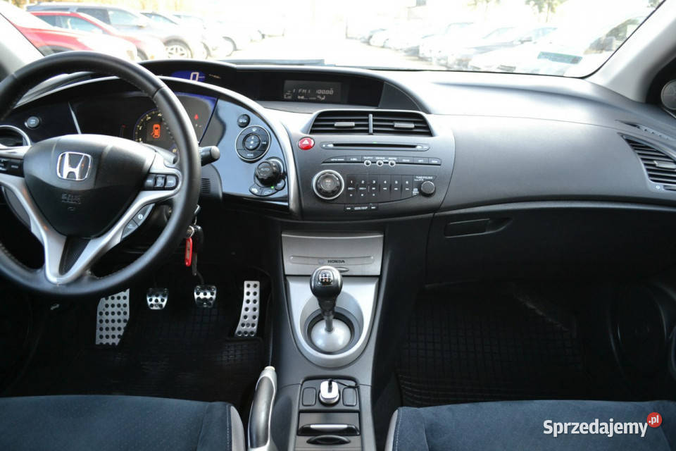 Honda Civic ZarejestrowanyClimatronic 18 140 kurtyny powietrzne Częstochowa