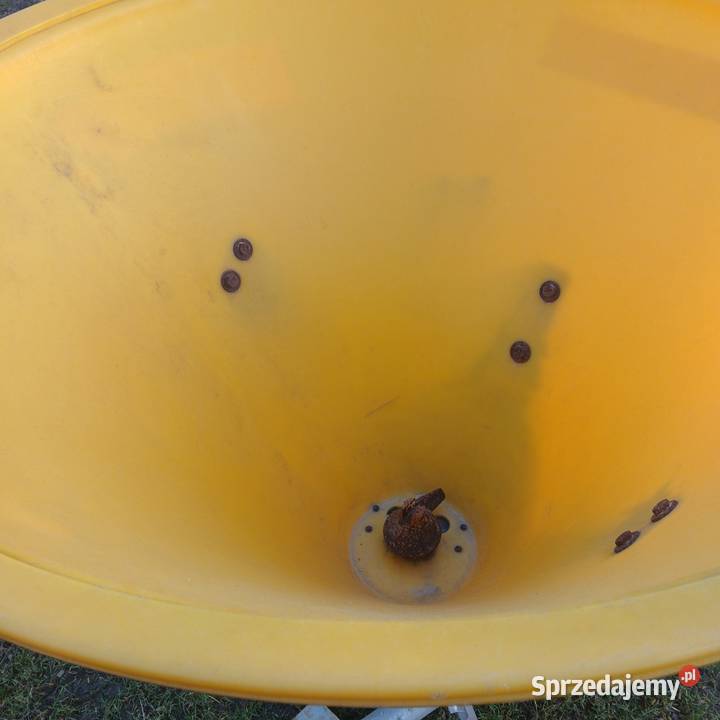 Rozsiewacz lejek Rolnictwo Bielecha