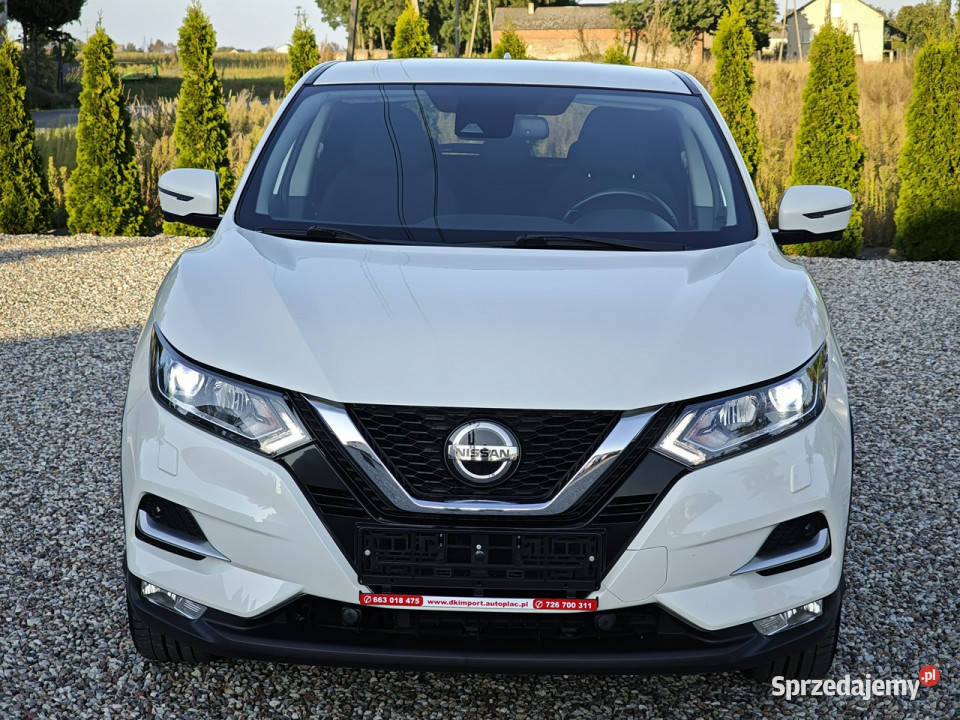 Nissan Qashqai II 20132021 biały Sadlno
