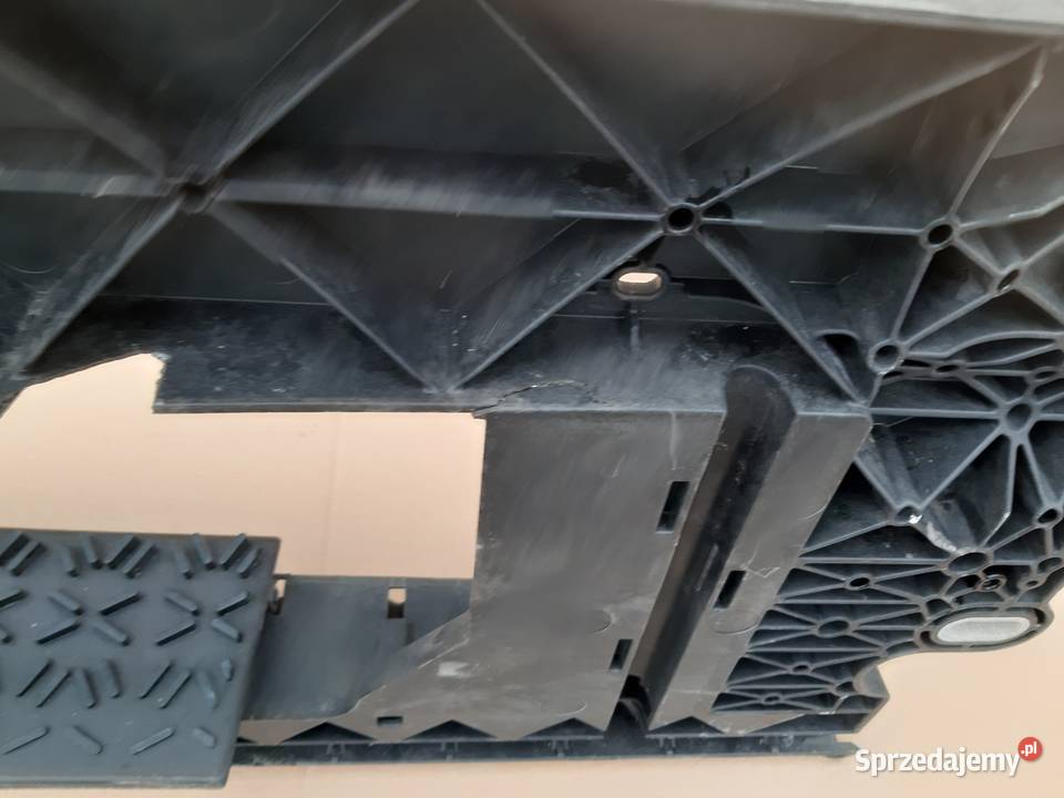 MAN TGL 14 ZDERZAK ŚRODEK BELKA WSPORNIK Trzciel sprzedam