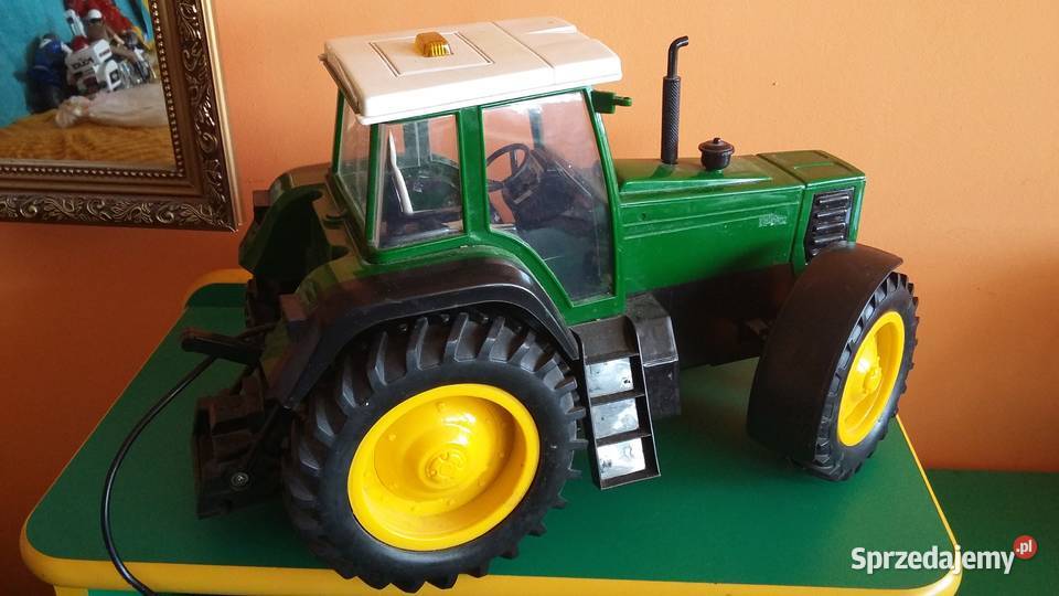 Duży traktor zdalnie sterowany Uszkodzony Strzyżewice