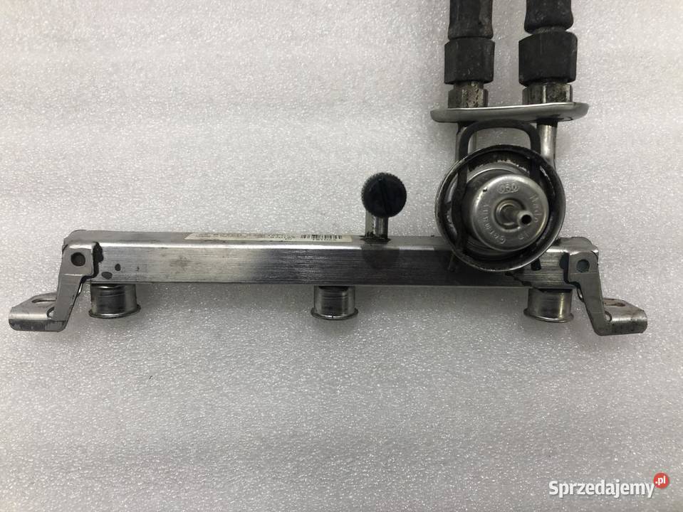 LISTWA WTRYSKOWA OPEL CORSA B 10 12V 0280151044