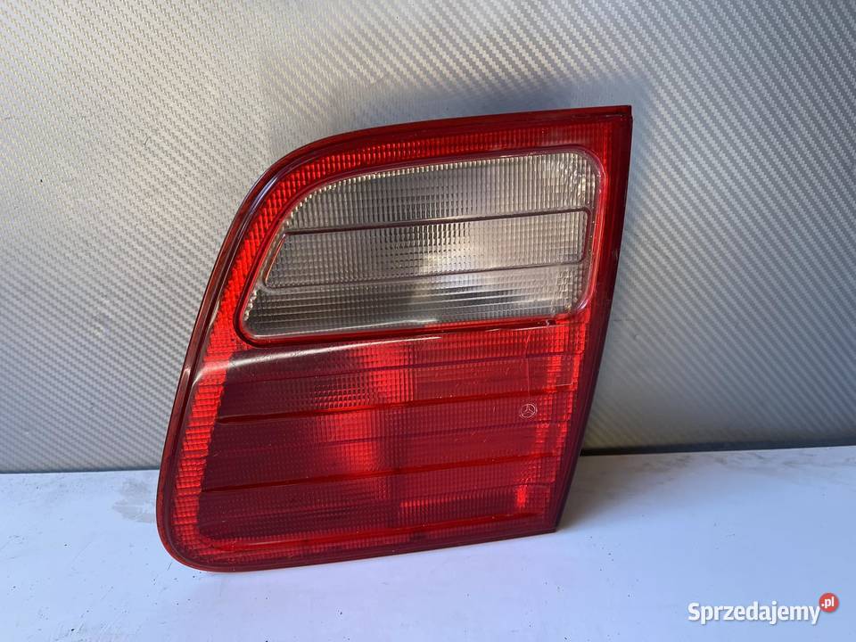 MERCEDES EKLASA W210 PRAWA LAMPA W KLAPĘ Ostroróg sprzedam