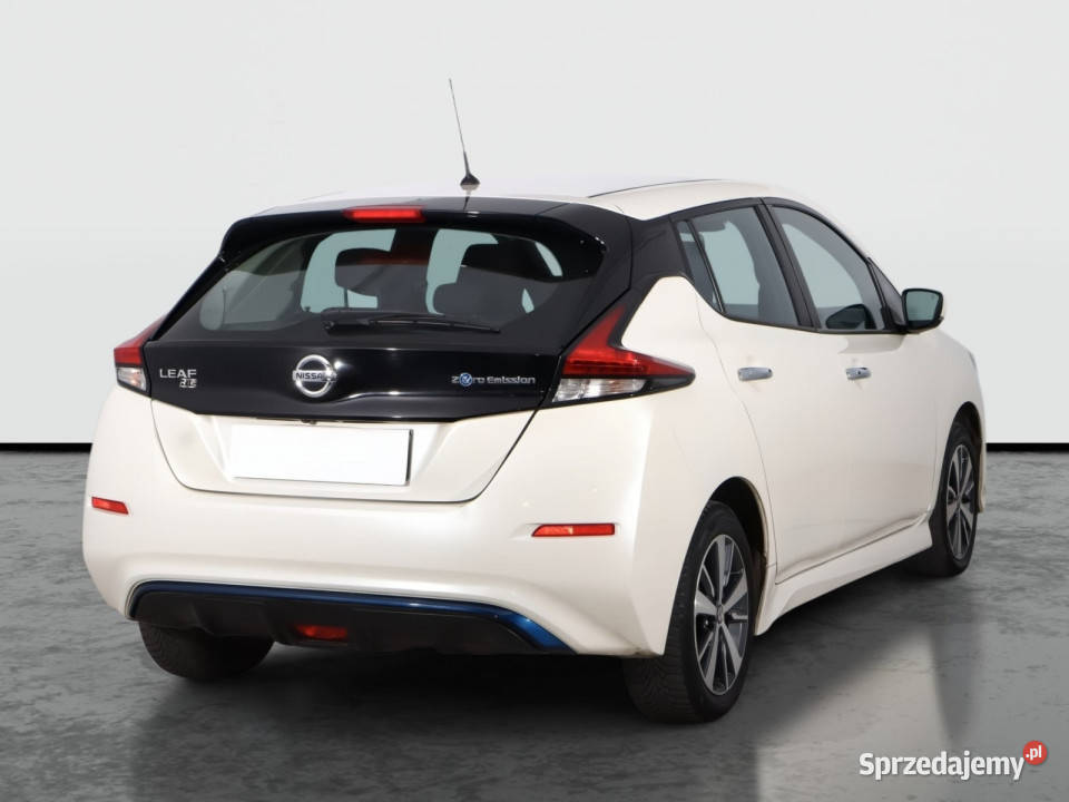Nissan Leaf 40 kWh gniazdo USB